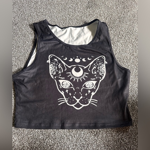 Tops - Geometric Tattoo Inspired Sphinx Cat Cropped Tank Top Size Medium